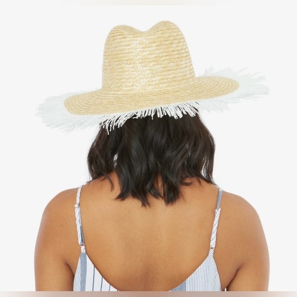 ?KENSIE??NWT?Straw Hat with White Fringe main image 9